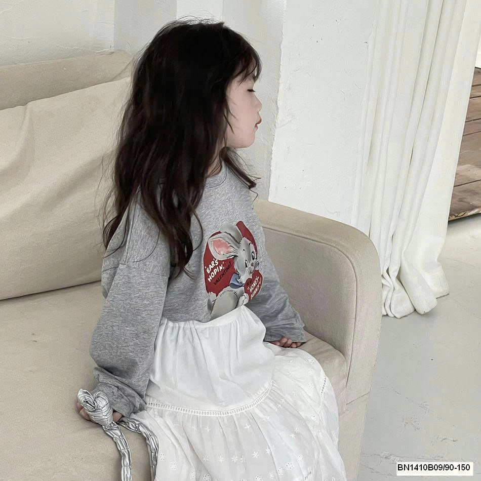 CHÂN VÁY TRẮNG DÁNG DÀI