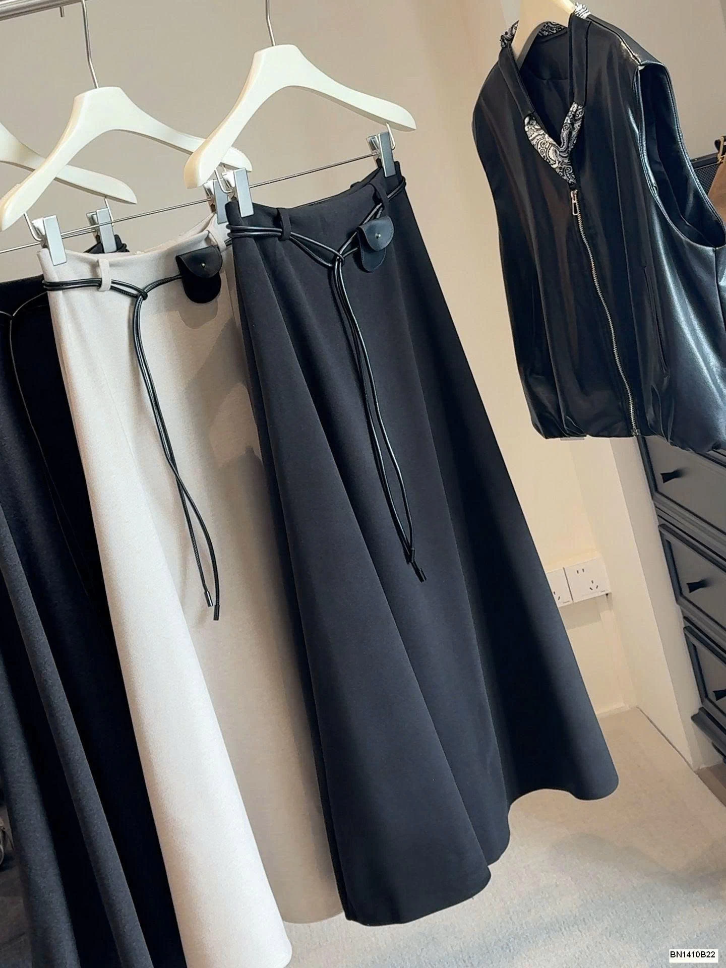 CHÂN VÁY DÁNG DÀI CHO NỮ ANNA