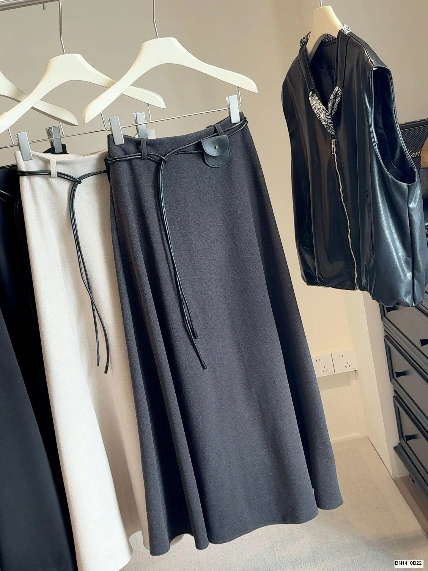 CHÂN VÁY DÁNG DÀI CHO NỮ ANNA