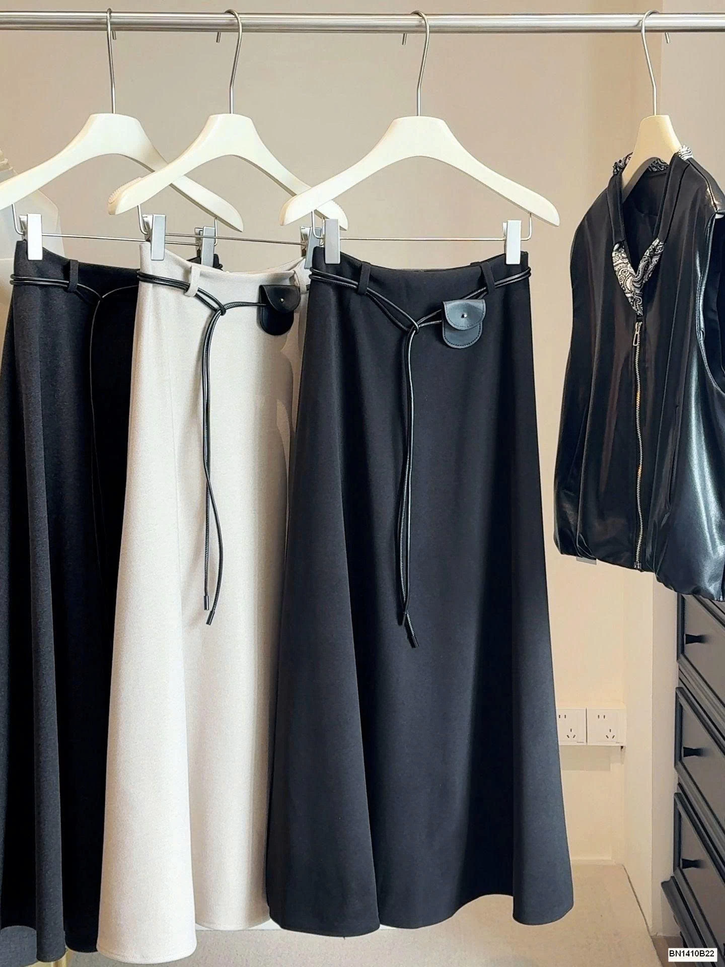 CHÂN VÁY DÁNG DÀI CHO NỮ ANNA