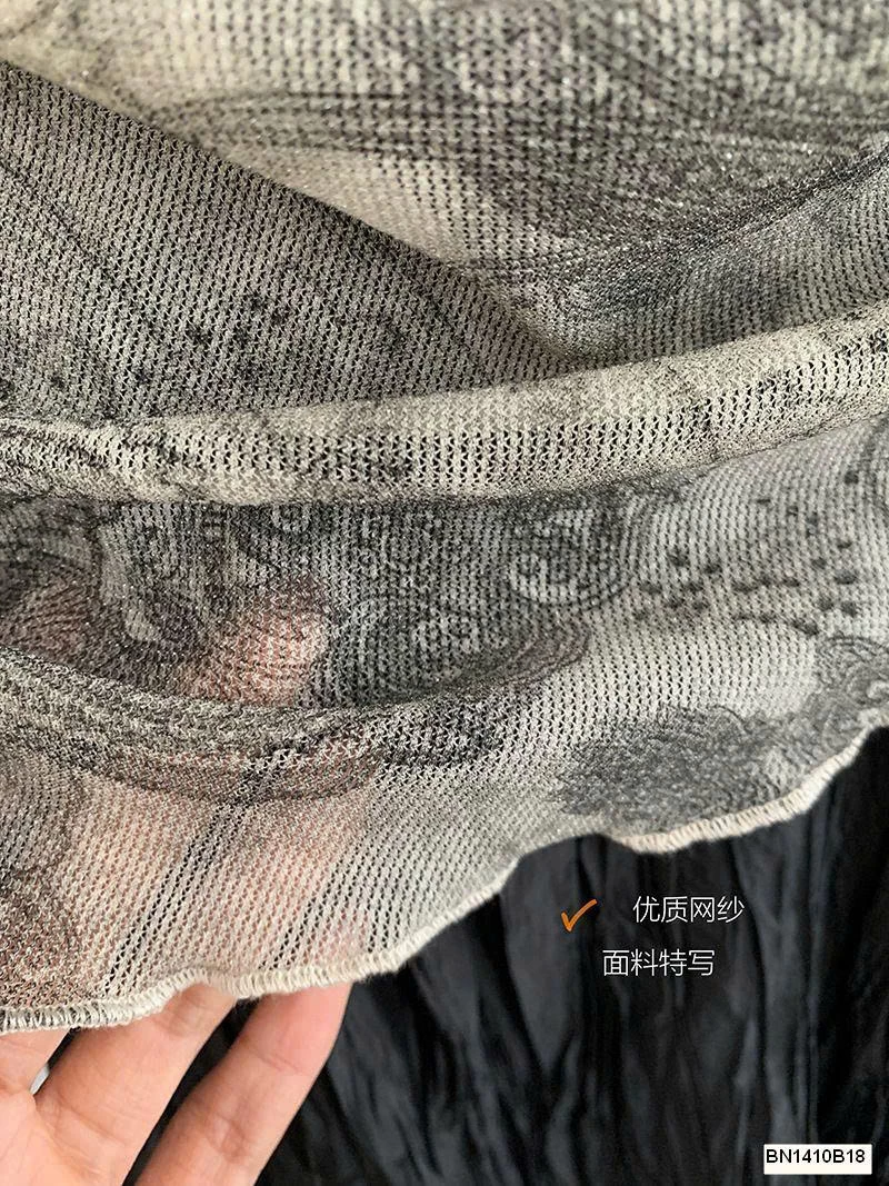 ÁO NỮ CỔ ĐỔ HỌA TIẾT