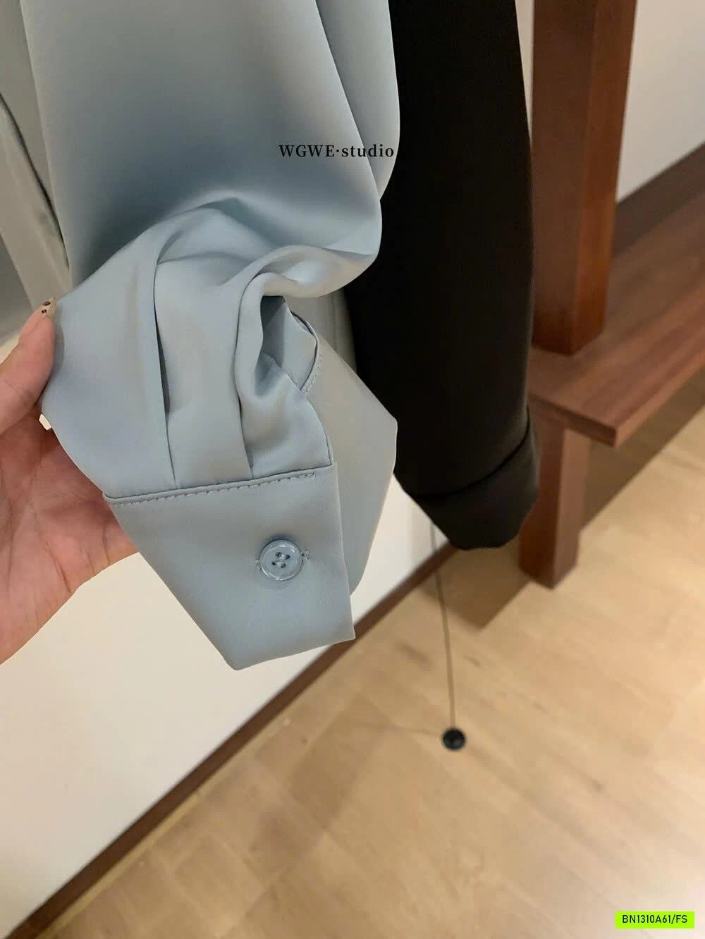 SƠ MI LỤA TAY RÚT CÁCH ĐIỆU WGWE7604