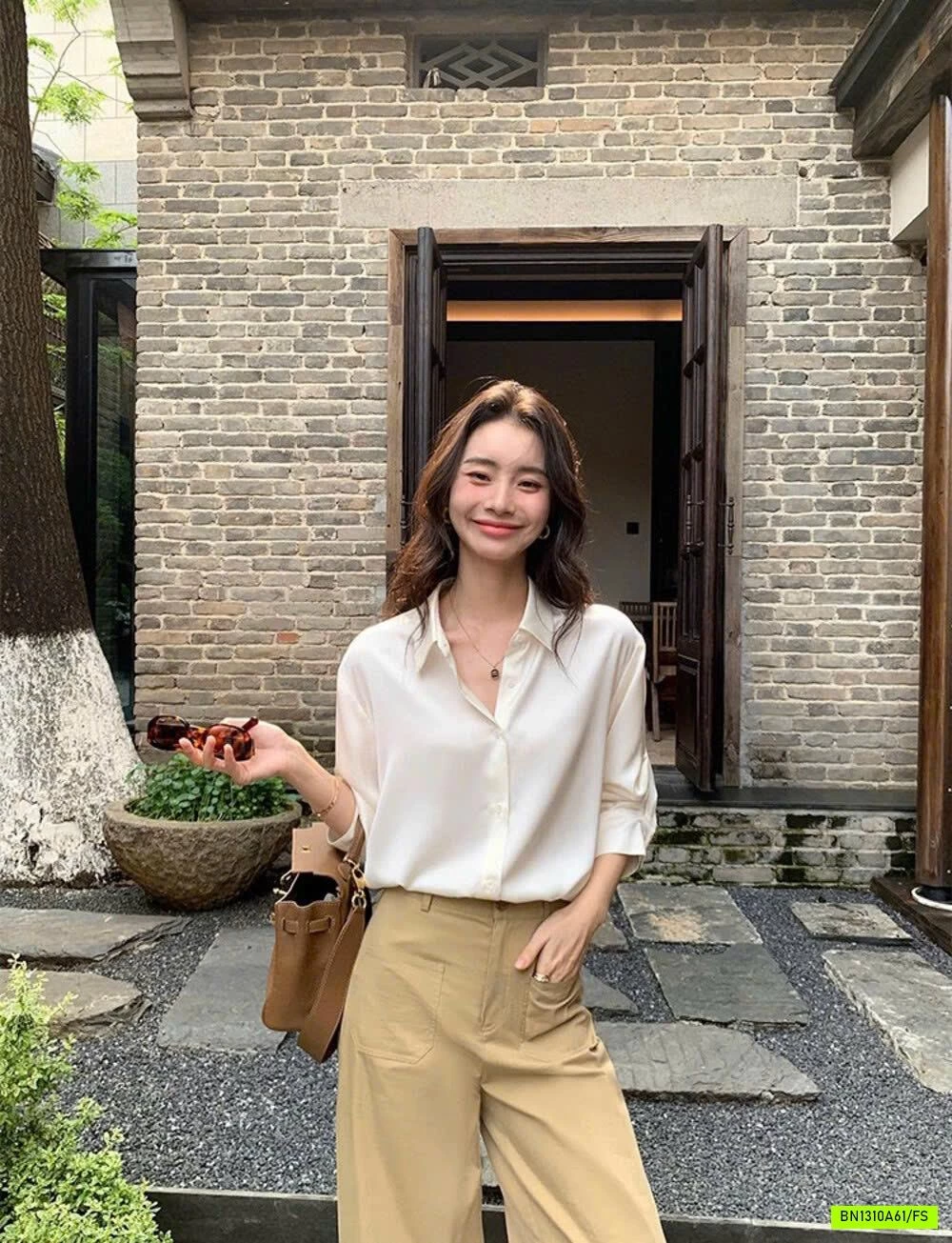 SƠ MI LỤA TAY RÚT CÁCH ĐIỆU WGWE7604