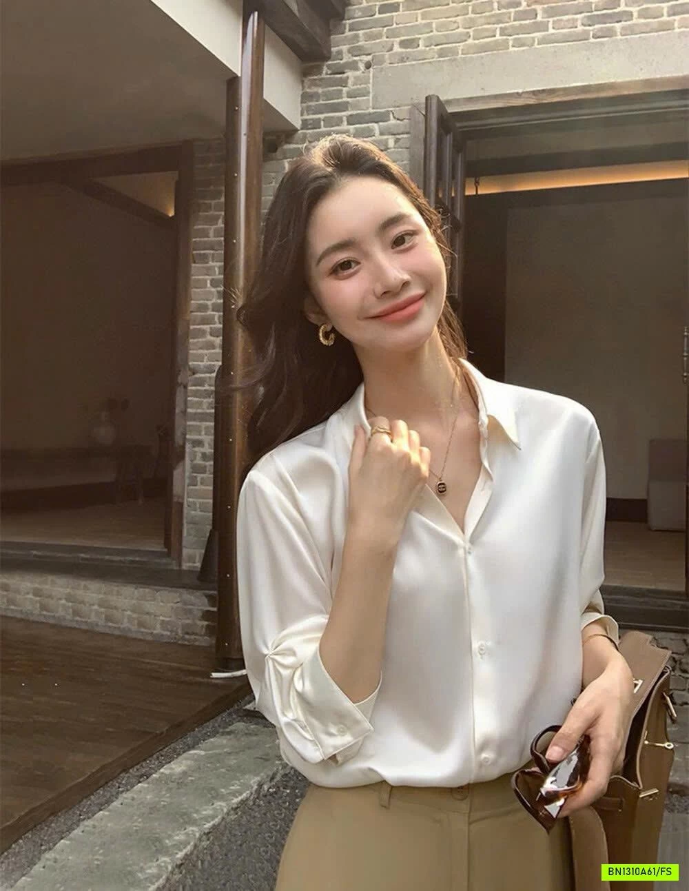 SƠ MI LỤA TAY RÚT CÁCH ĐIỆU WGWE7604