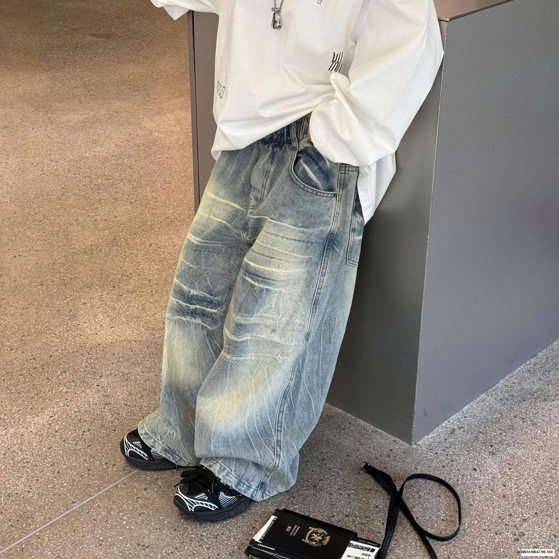 QUẦN JEAN ỐNG RỘNG BẠC MÀU