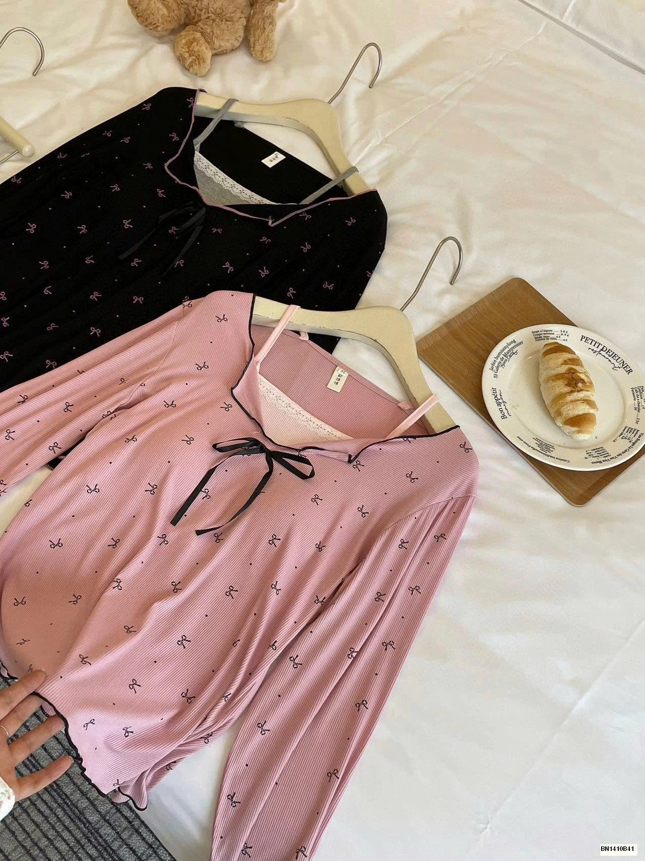 BỘ NGỦ COTTON GÂN MỀM CỔ NƠ