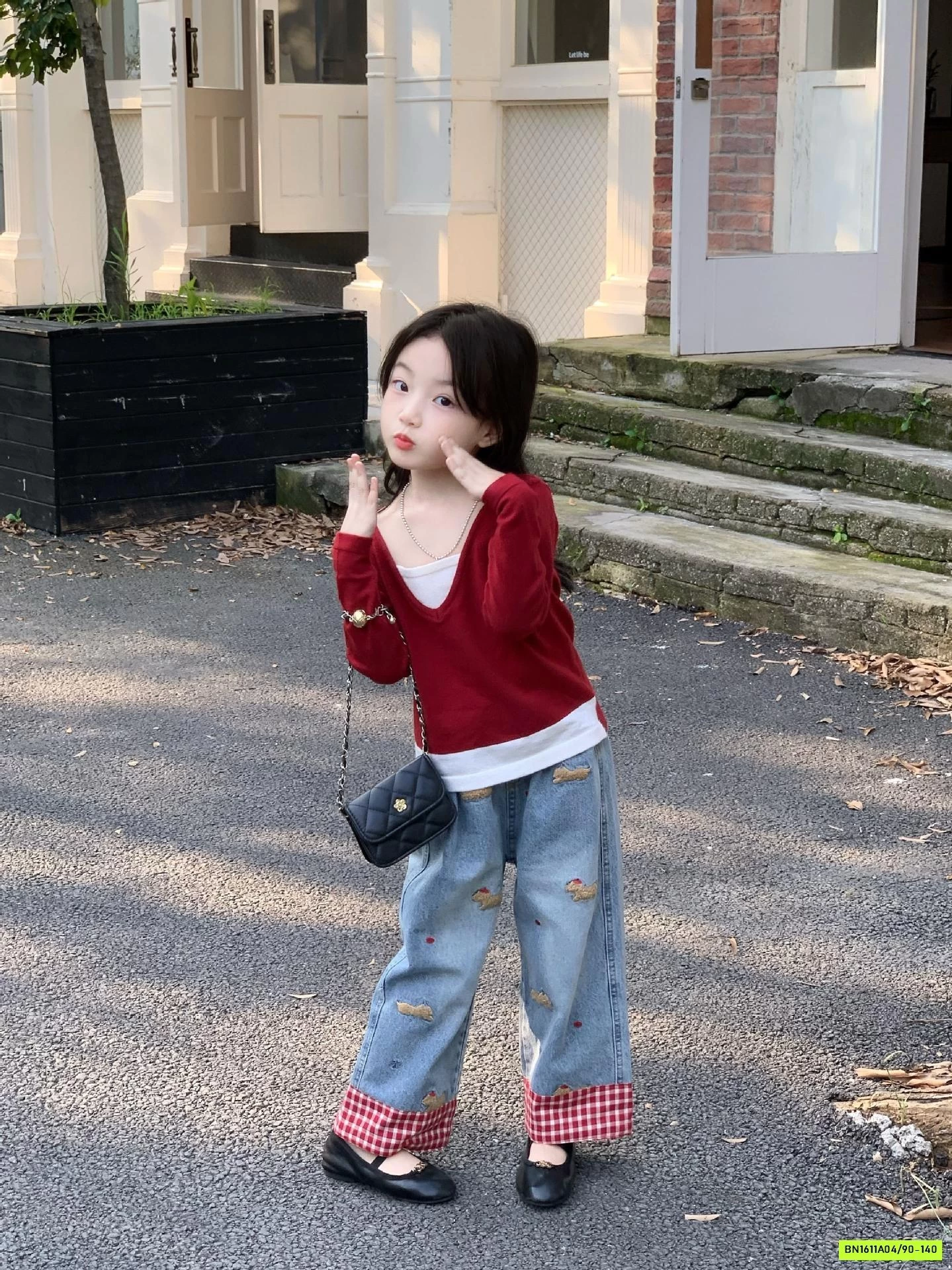 JEANS SUÔNG THÊU NỔI PHỐI CARO