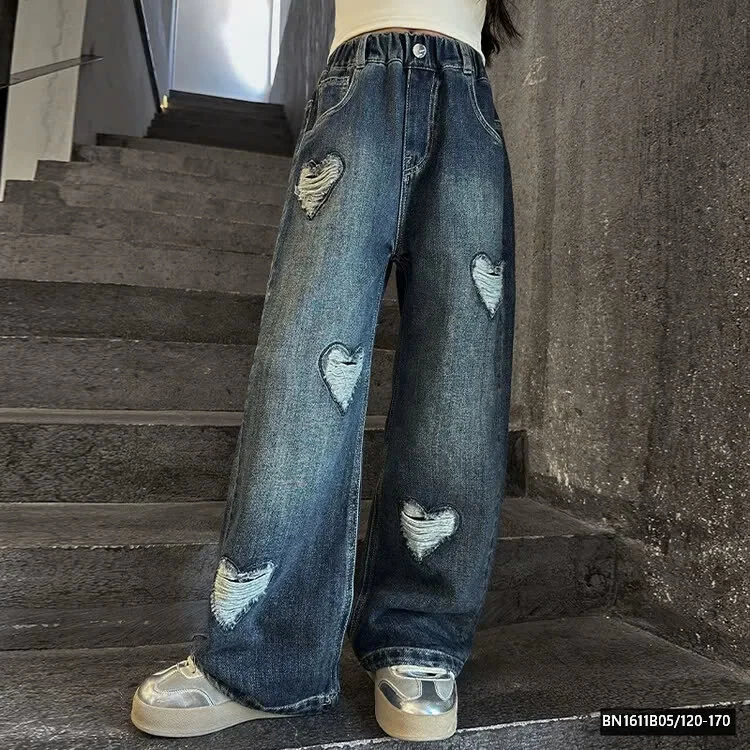 QUẦN JEAN RÁCH TRÁI TIM