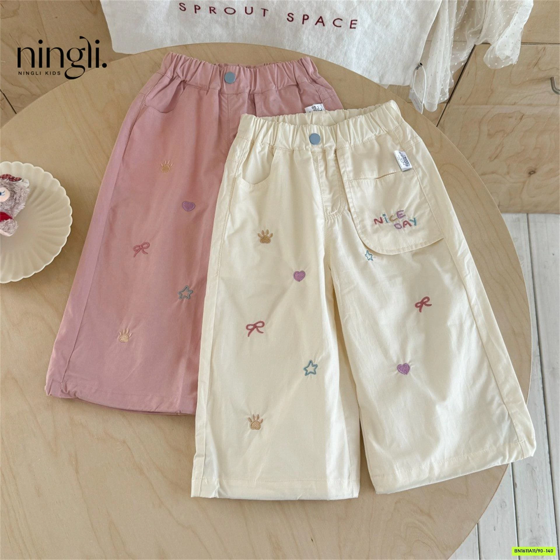 QUẦN SUÔNG MỀM THÊU HỌA TIẾT NINGLI