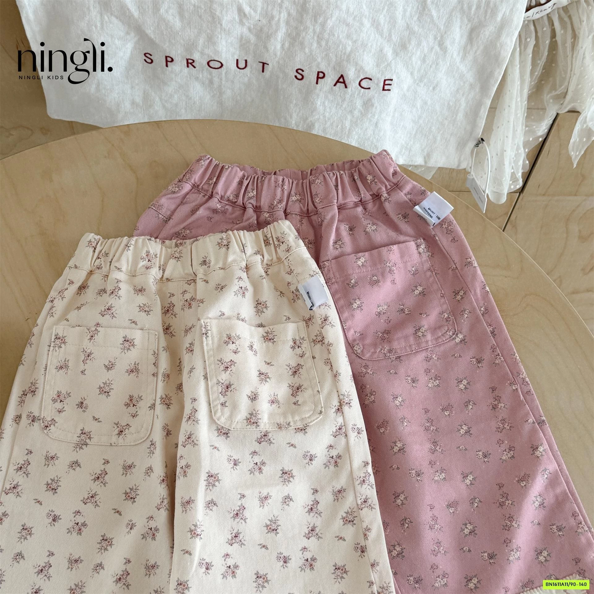 QUẦN SUÔNG MỀM THÊU HỌA TIẾT NINGLI