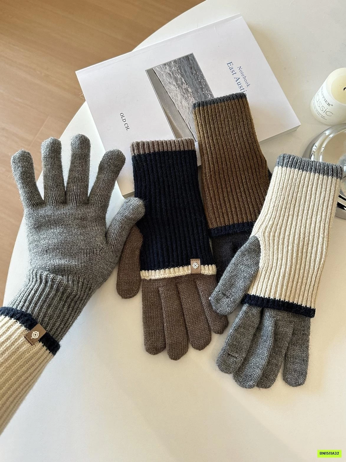 GĂNG TAY LEN PHỐI MÀU HỞ NGÓN