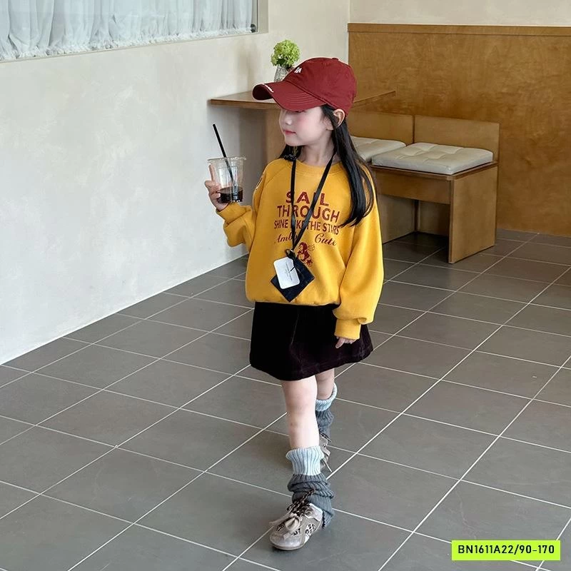 ÁO NỈ TRƠN MÀU IN CHỮ 25F021 AMBB