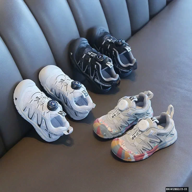 GIÀY THỂ THAO LƯỚI KHÓA VẶN