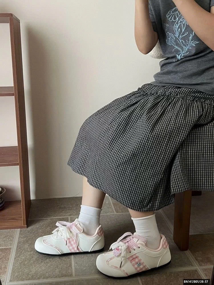 GIÀY THỂ THAO DÂY CARO DỄ THƯƠNG BÉ GÁI