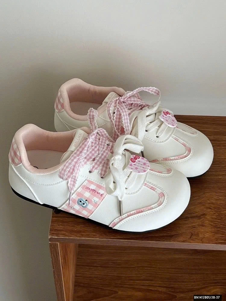 GIÀY THỂ THAO DÂY CARO DỄ THƯƠNG BÉ GÁI