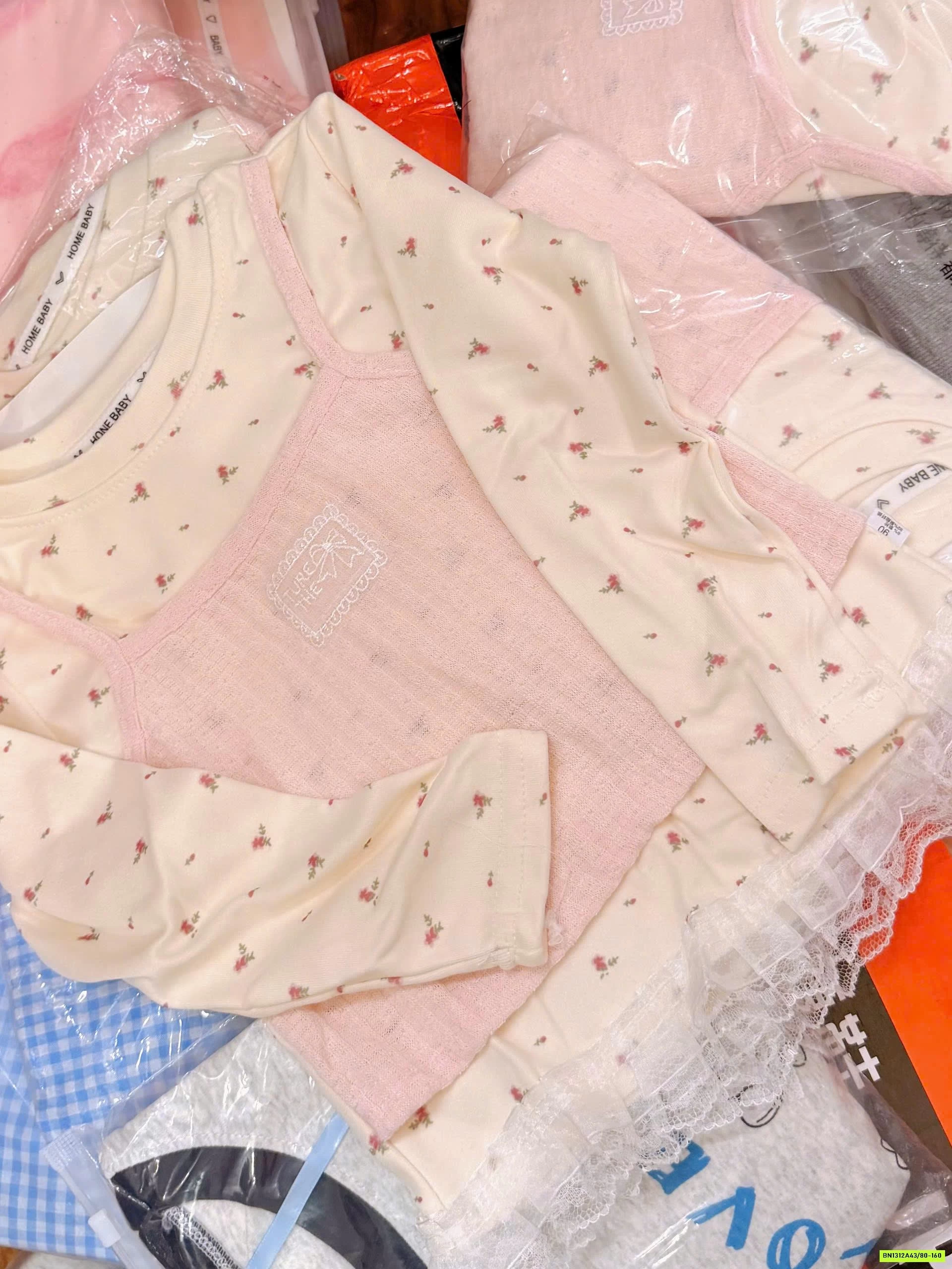 ÁO NỈ HOA NHÍ GIẢ 2 LỚP