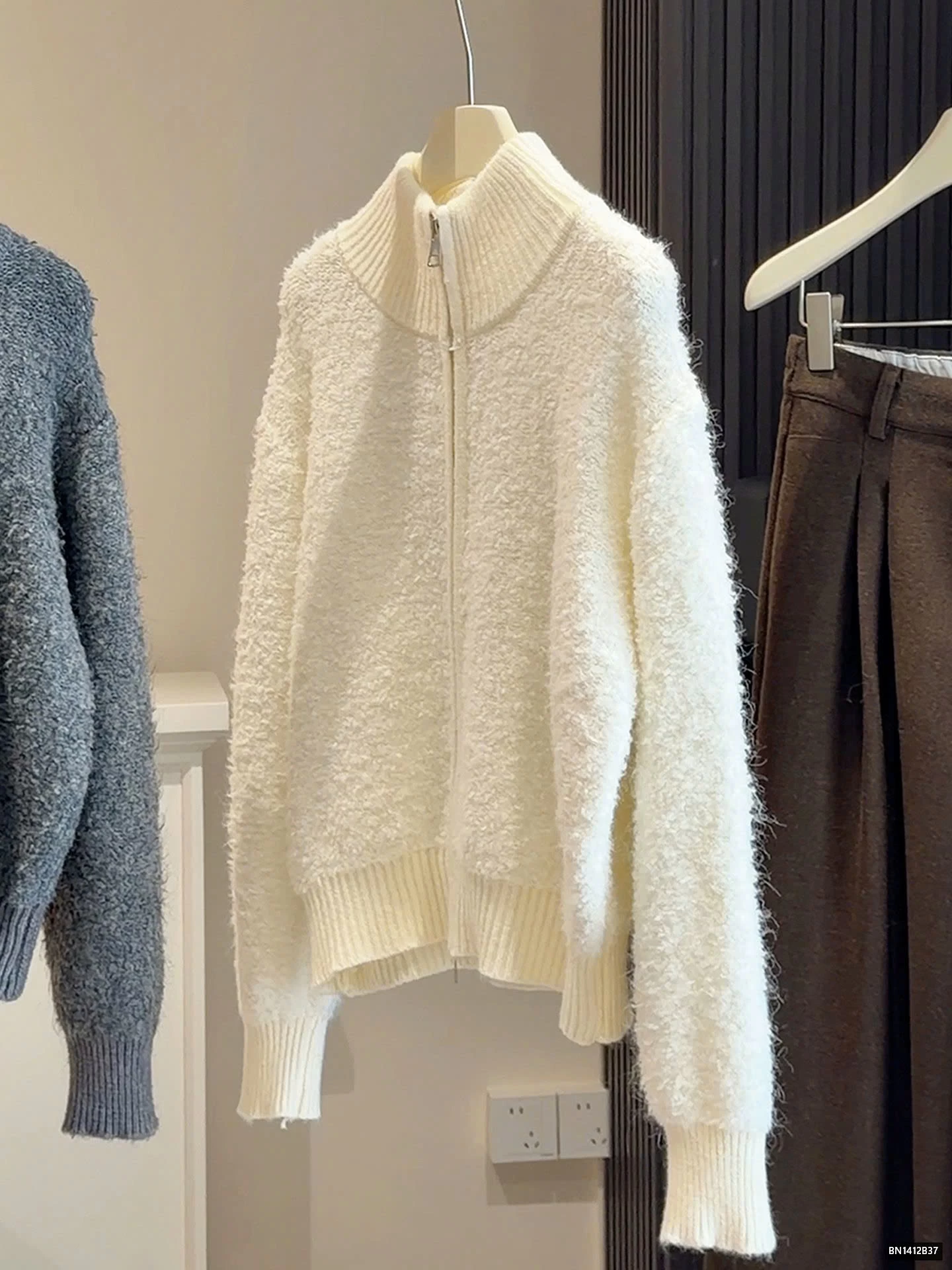 ÁO KHOÁC LÔNG KÉO KHÓA