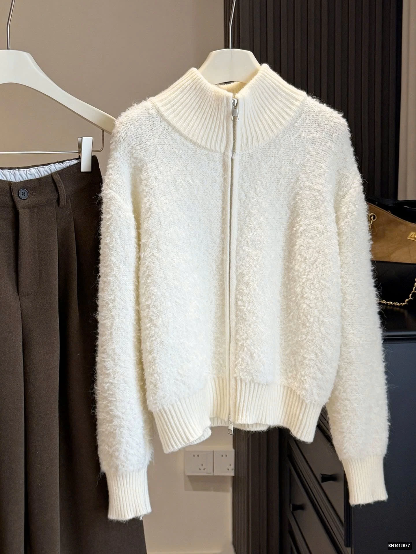 ÁO KHOÁC LÔNG KÉO KHÓA