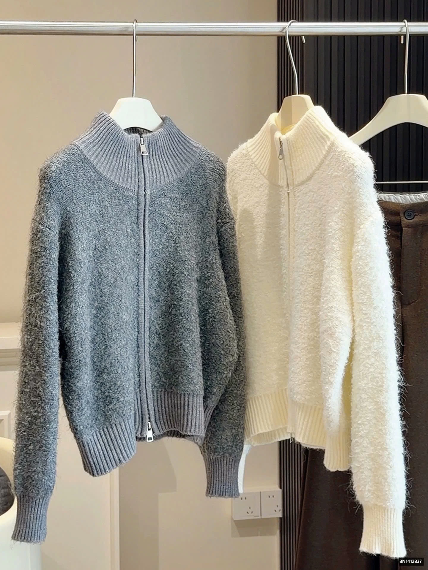 ÁO KHOÁC LÔNG KÉO KHÓA