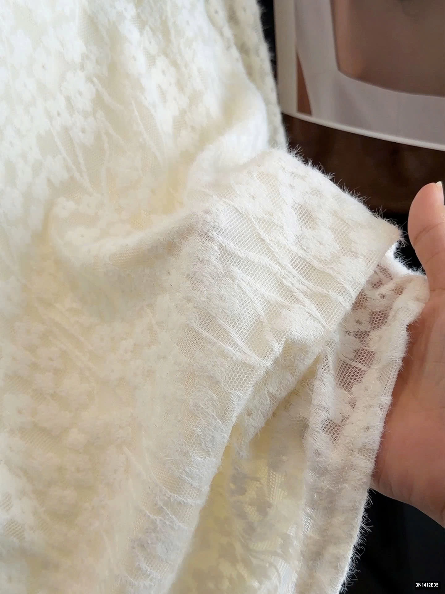 ÁO REN CAO CỔ LÓT NHUNG