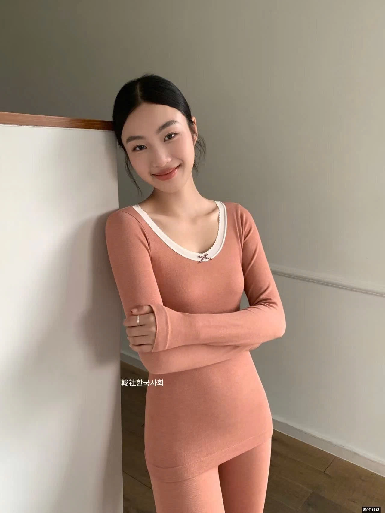 BỘ NGỦ GIỮ NHIỆT MỎNG NỮ