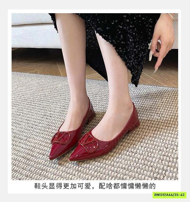 GIÀY ĐỎ MŨI NHỌN NỮ