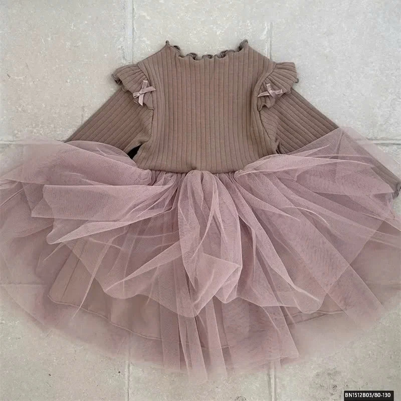 ĐẦM LEN DÀI TAY PHỐI VOAN