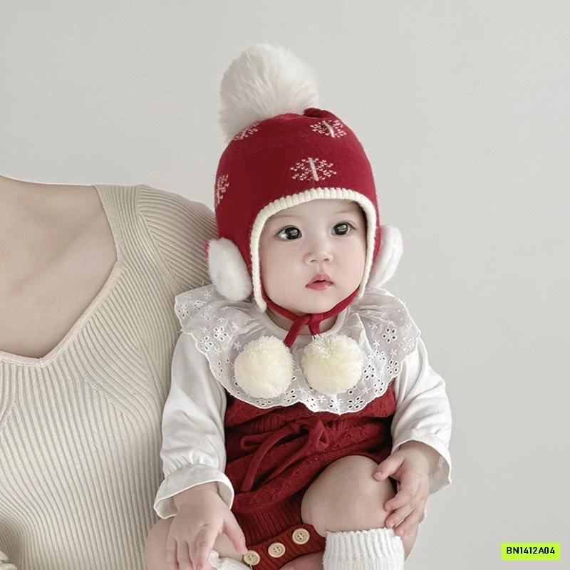 MŨ LEN ĐỎ BỊT TAI GẮN BÔNG DỄ THƯƠNG