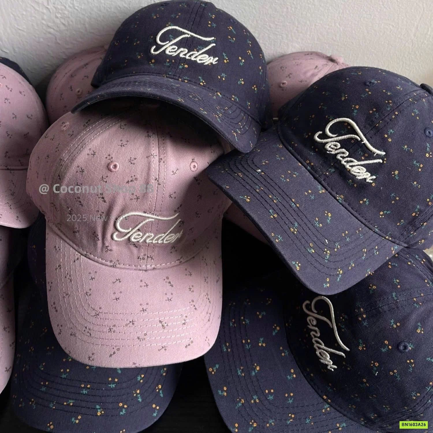 MŨ LƯỠI CHAI THÊU CHỮ HỌA TIẾT HOA NHÍ