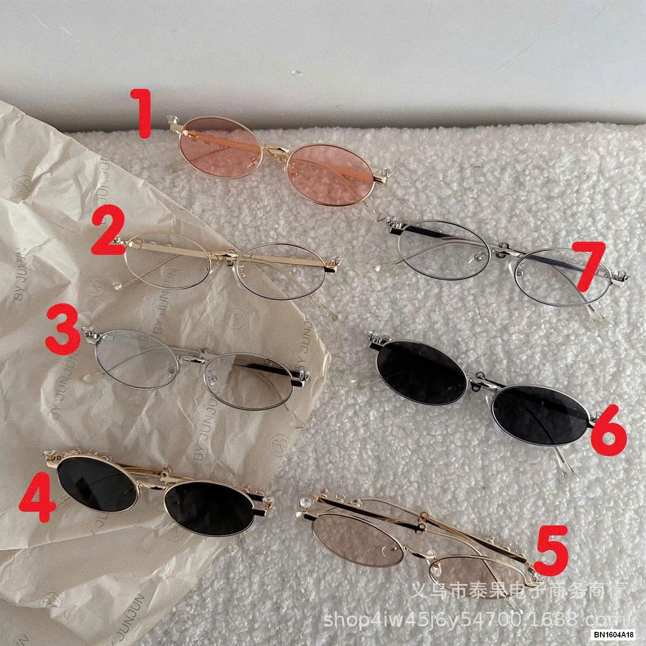 KÍNH THỜI TRANG GỌNG GẮN ĐÁ