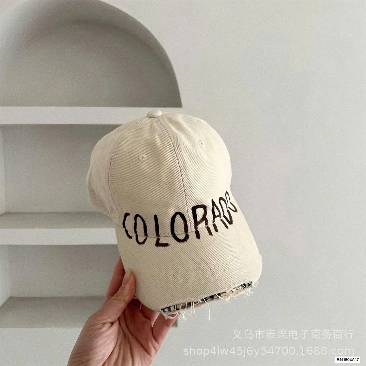 MŨ KẾT VẼ CHỮ