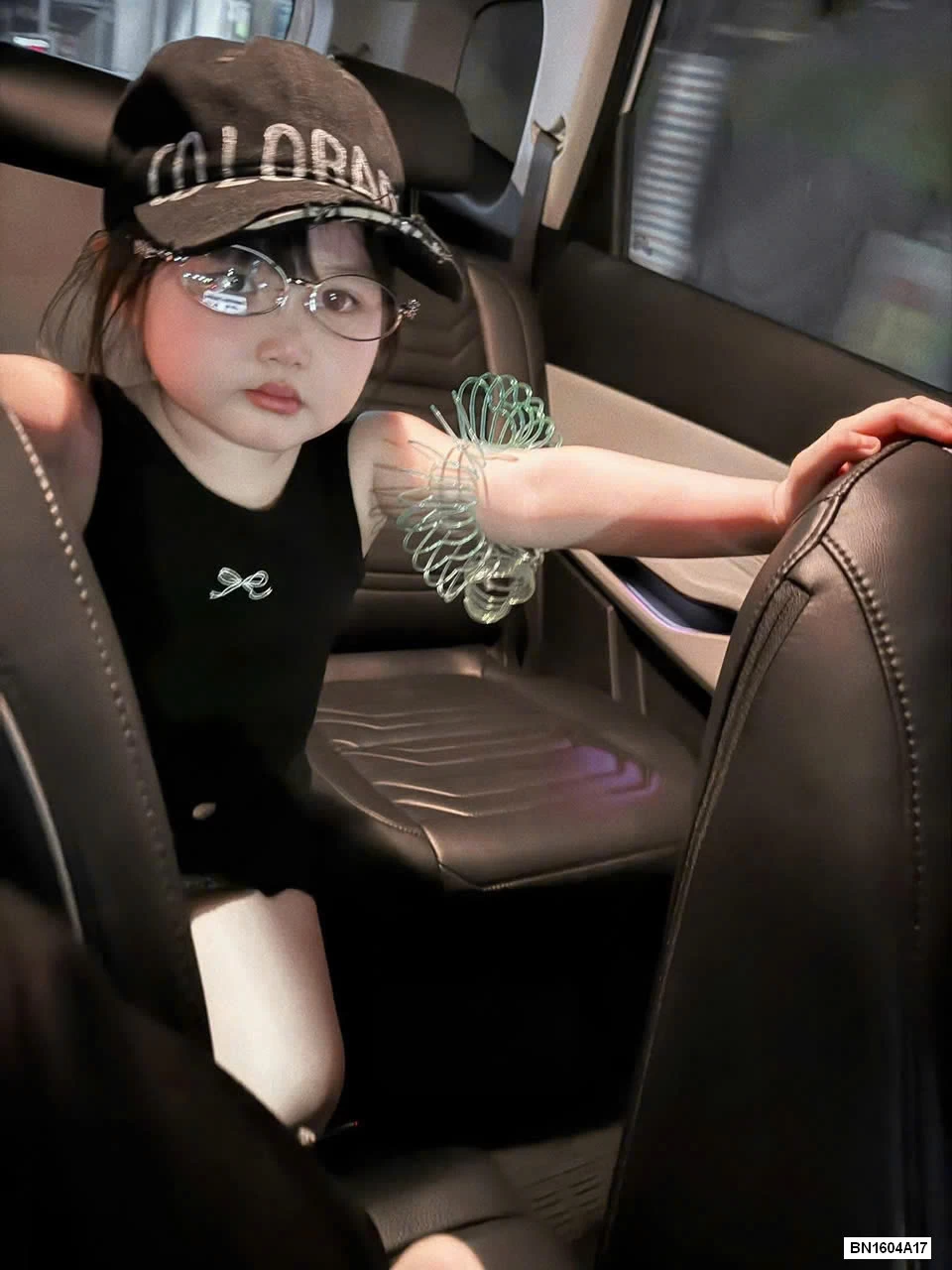 MŨ KẾT VẼ CHỮ