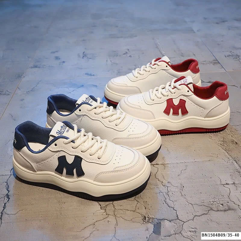 GIÀY THỂ THAO CHỮ M