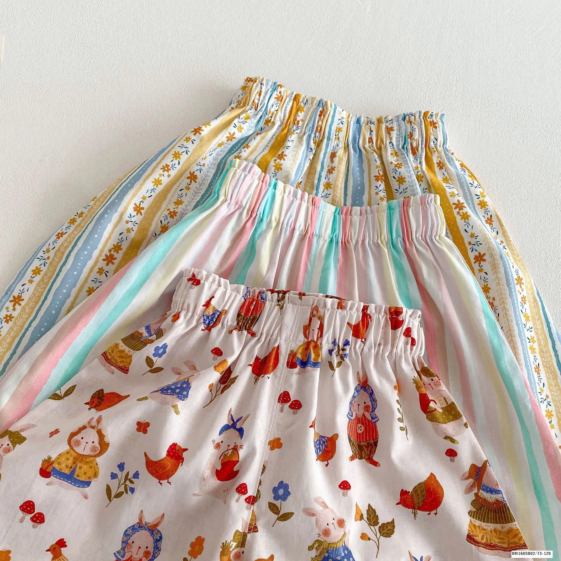 QUẦN THÔ HỌA TIẾT NHÍ