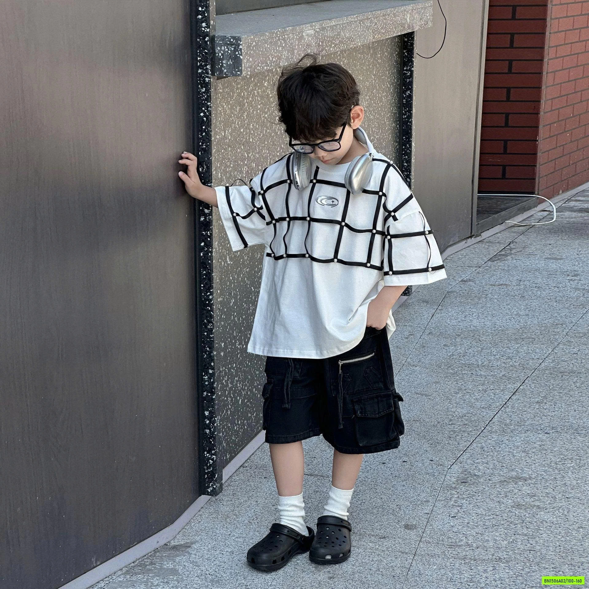 ÁO THUN KẺ Ô VUÔNG GẮN NGỌC