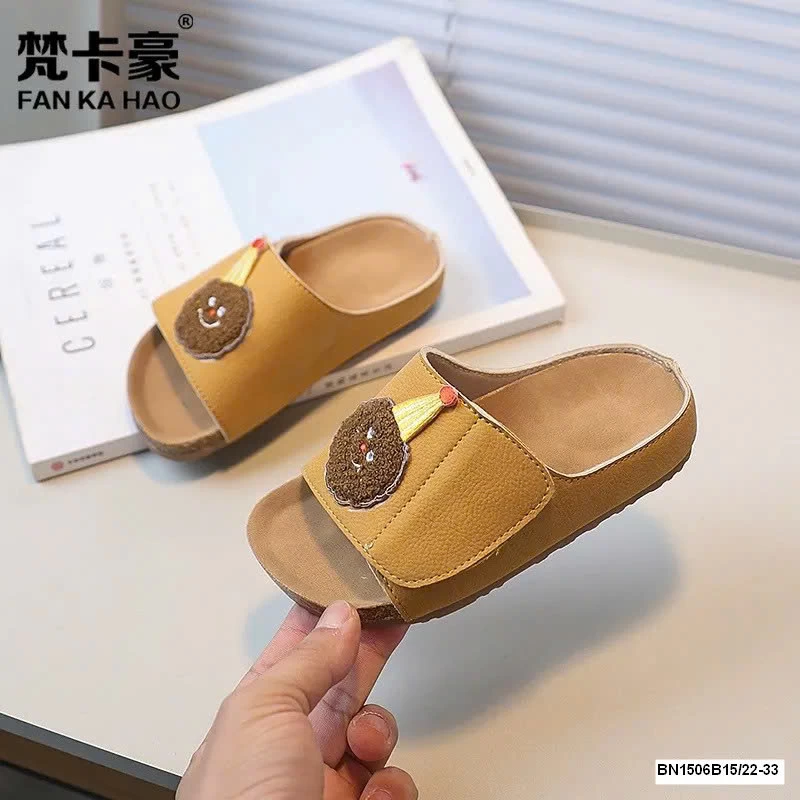 DÉP LÊ QUAI DÁN DẾ THƯƠNG