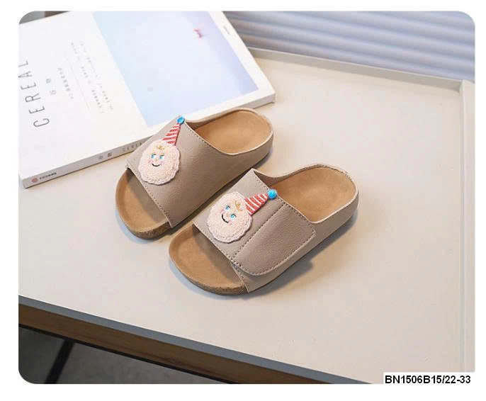 DÉP LÊ QUAI DÁN DẾ THƯƠNG