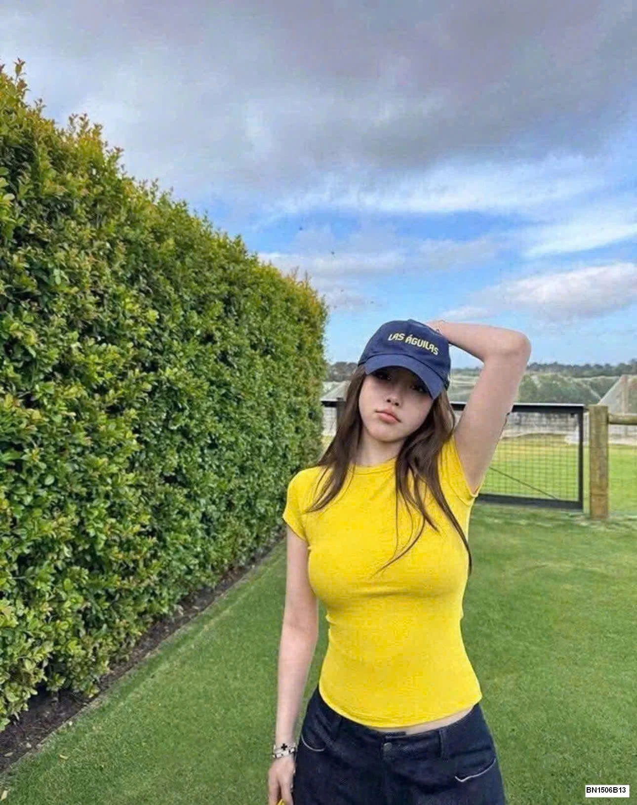 ÁO THUN CỔ TRÒN NỮ HÃNG W.G.W.E