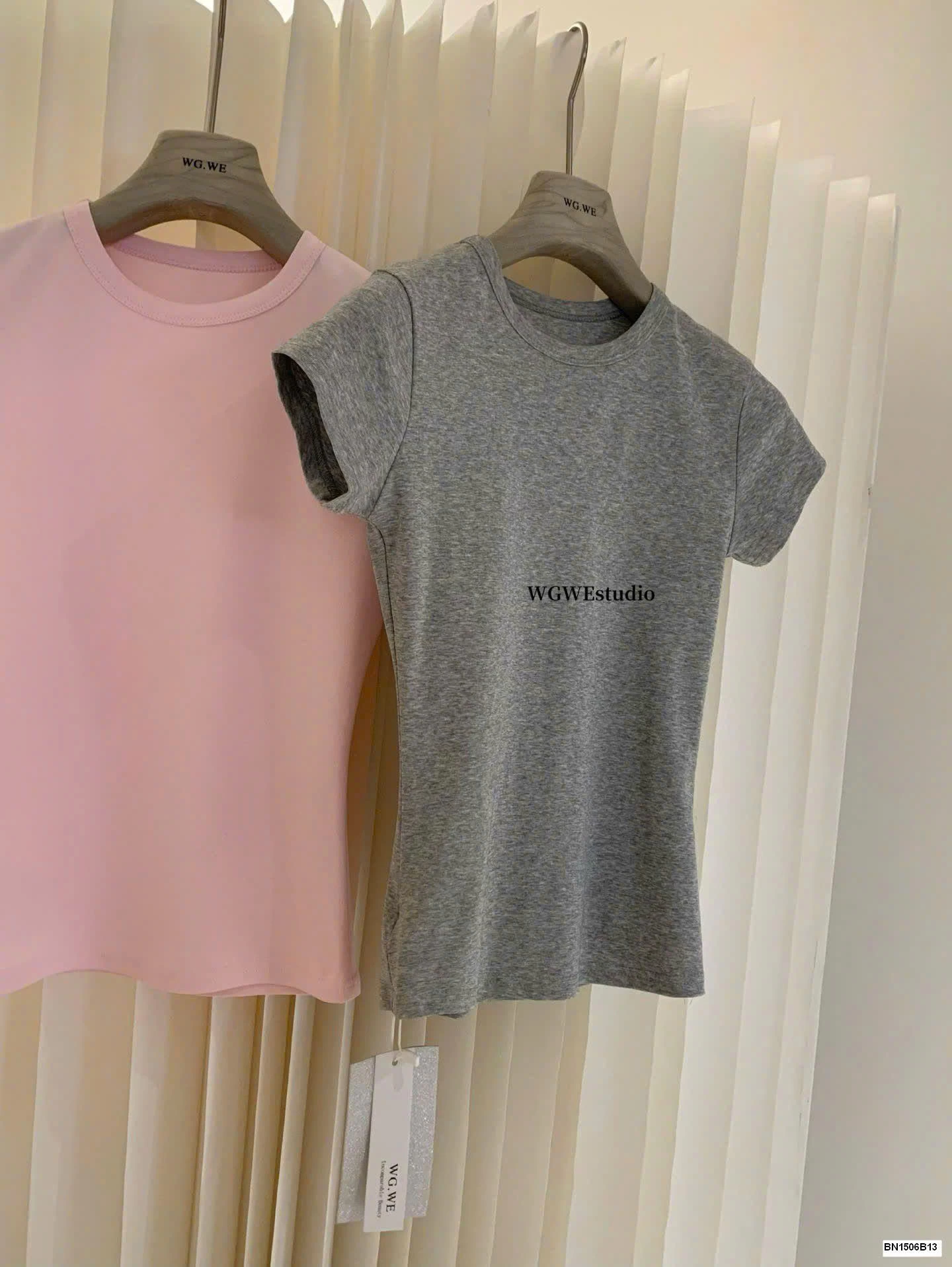 ÁO THUN CỔ TRÒN NỮ HÃNG W.G.W.E