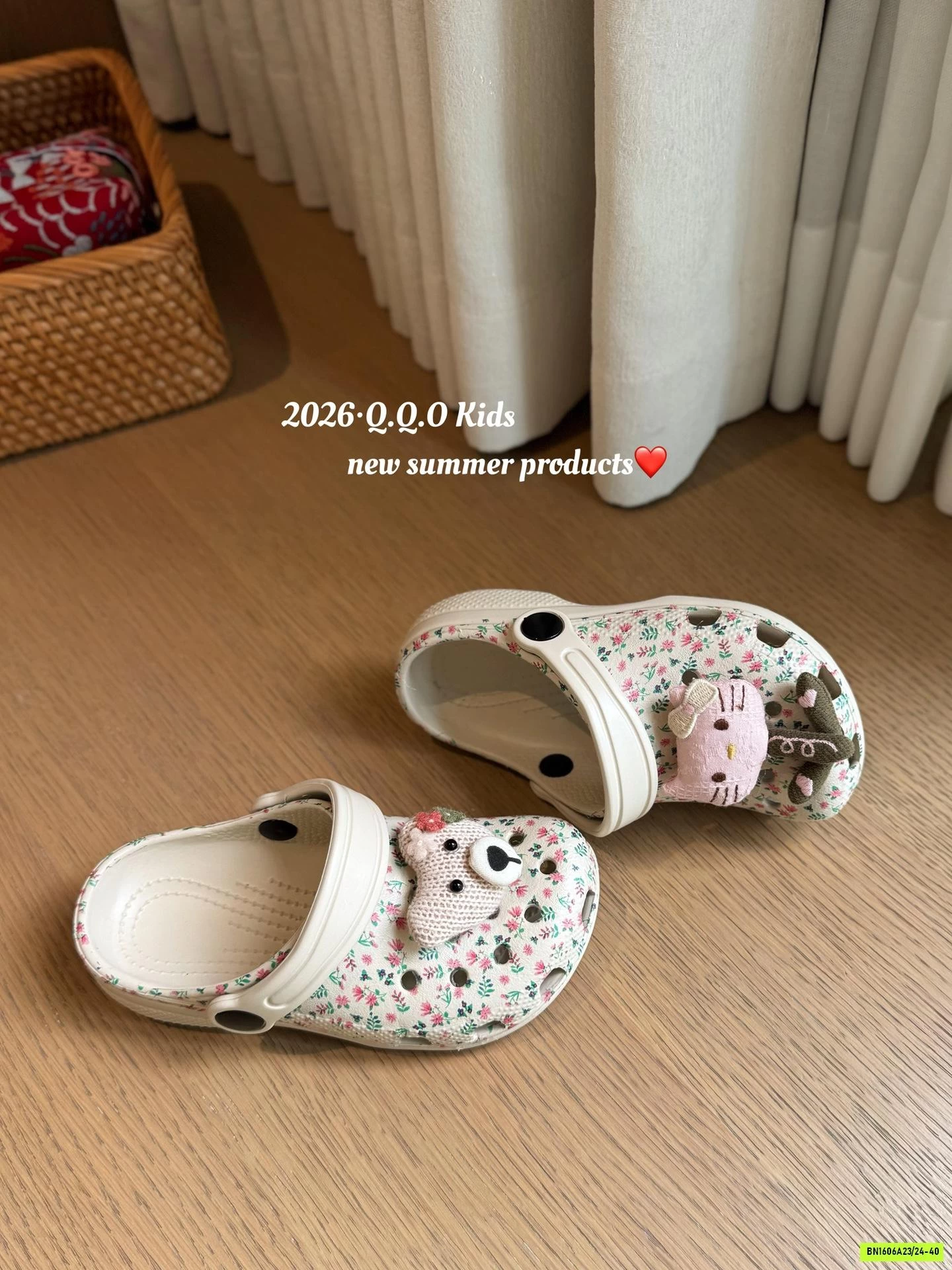 CROCS HOA NHÍ CHARM MÈO XINHHHH