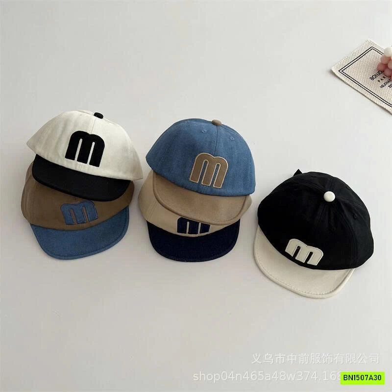 MŨ LƯỠI TRAI MỀM CHỮ M