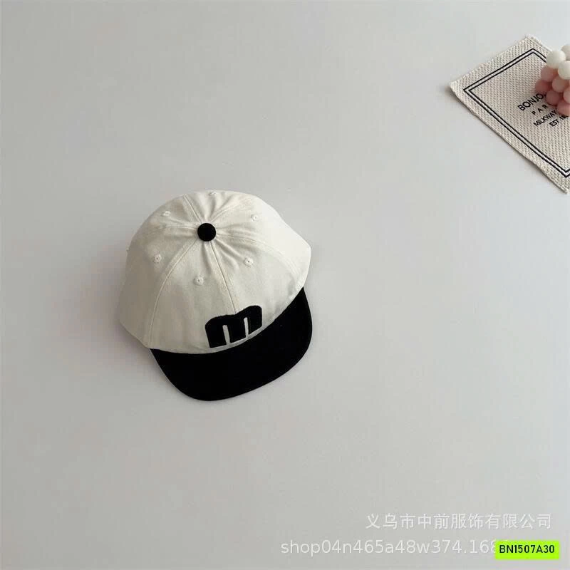 MŨ LƯỠI TRAI MỀM CHỮ M