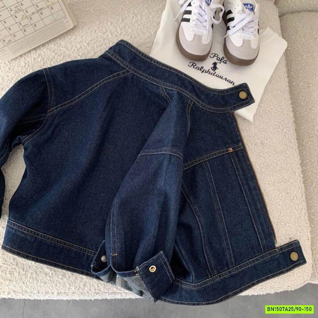 KHOÁC JEANS LOGO NGỰA CỔ TRỤ