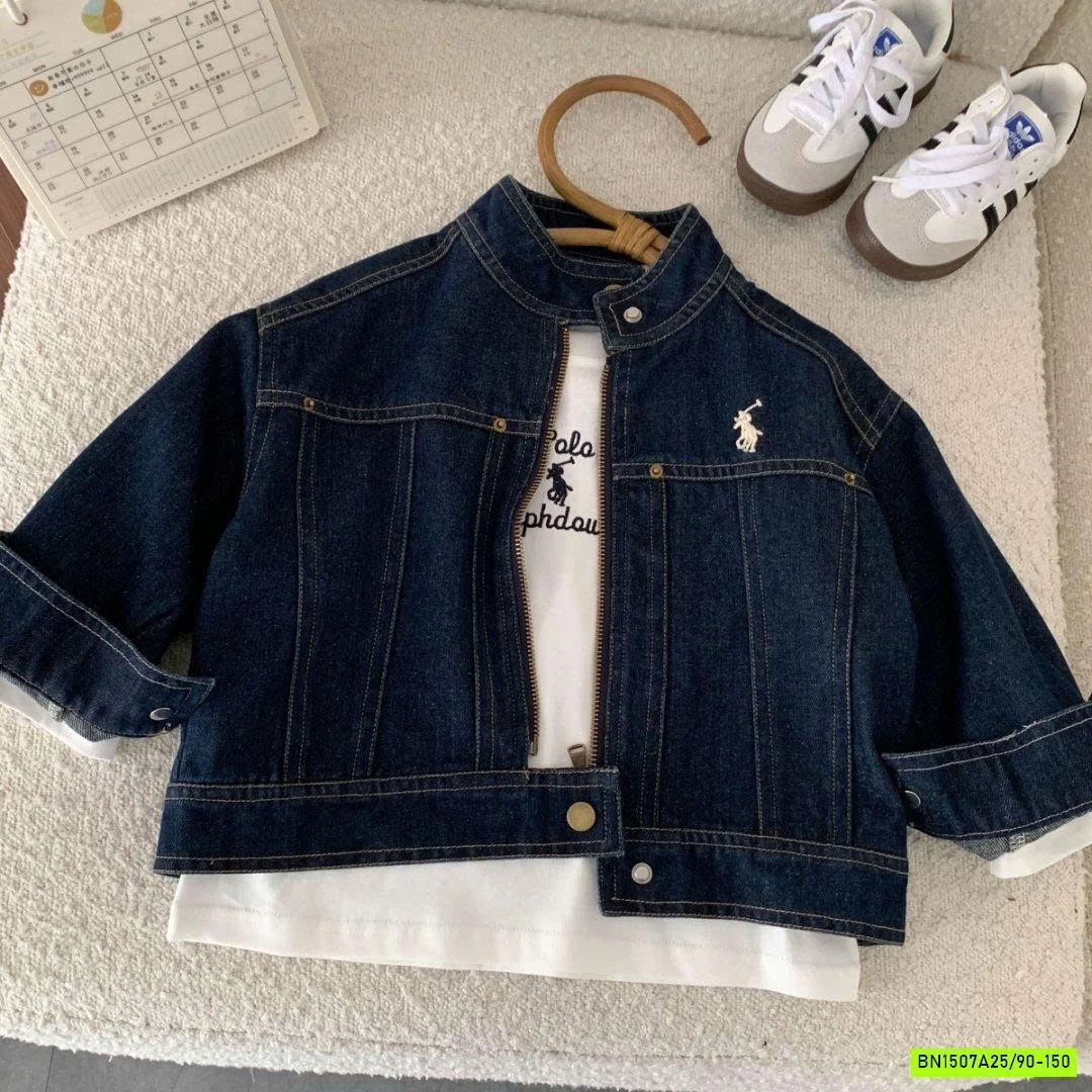 KHOÁC JEANS LOGO NGỰA CỔ TRỤ