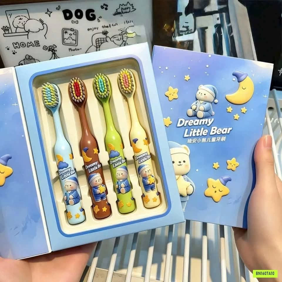 SET 4 BÀN CHẢI ĐÁNH RĂNG TRẺ EM DREAMY LITTLE BEAR