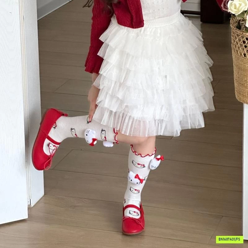 TẤT LƯỚI GẮN GẤU BÔNG KITTY