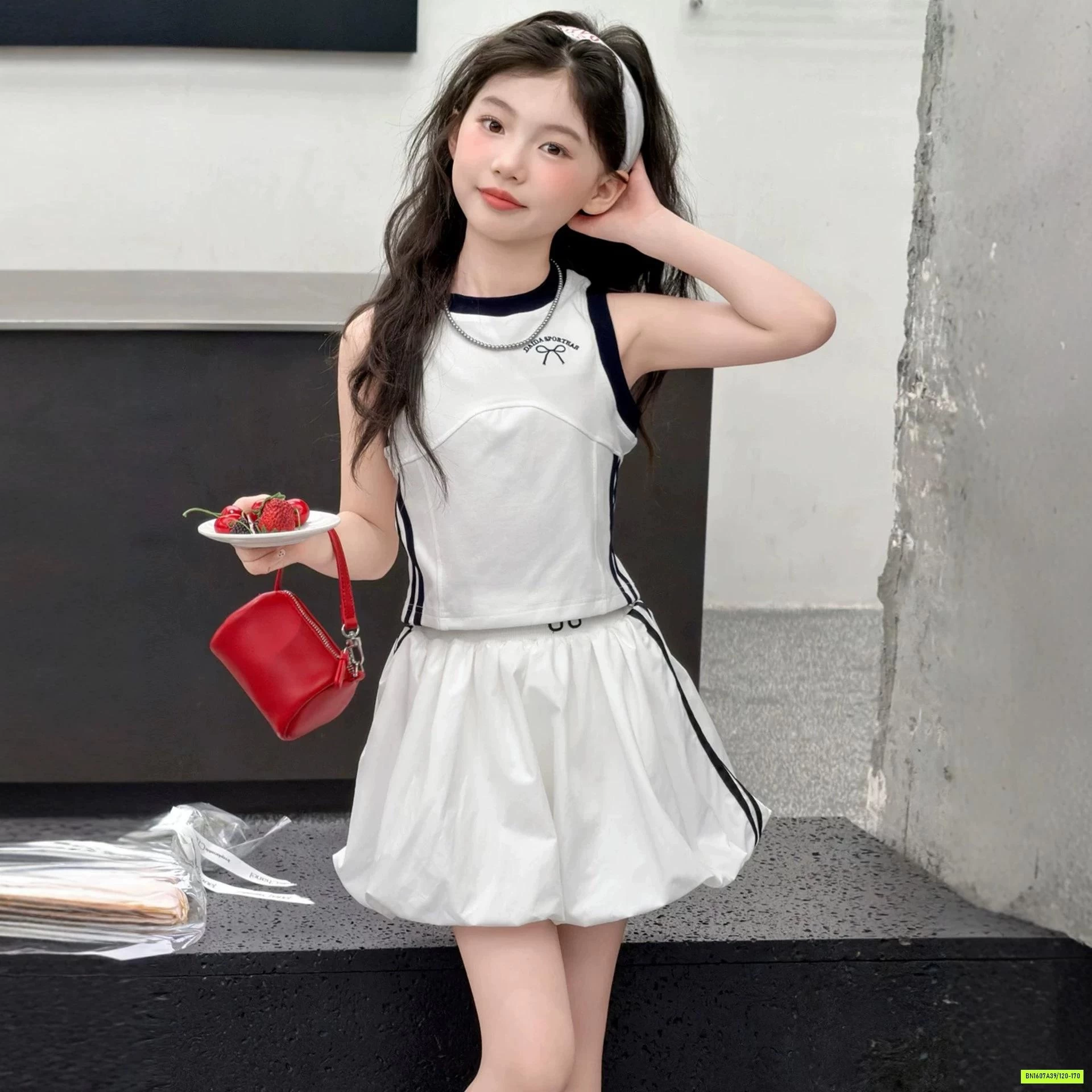 SÉT VÁY BÍ THỂ THAO SÁT NÁCH