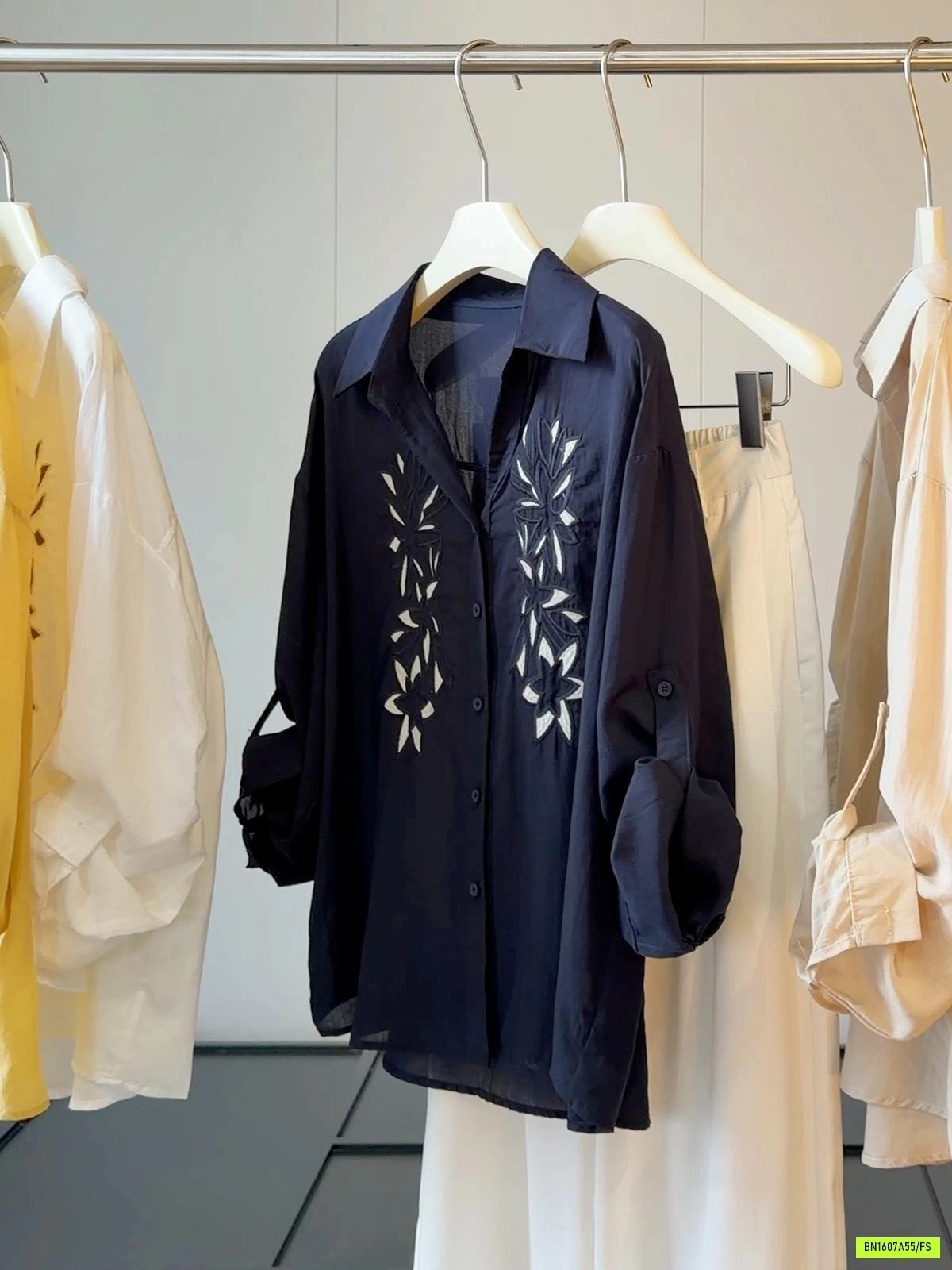 SƠ MI OVERSIZE THÊU ANNA