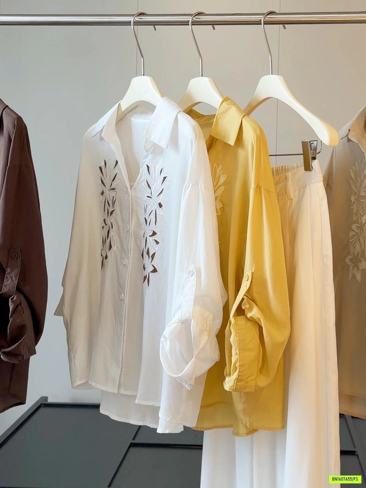 SƠ MI OVERSIZE THÊU ANNA