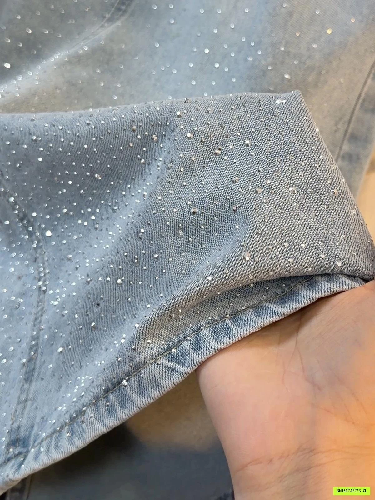 CV JEANS DÁNG DÀI ĐÍNH ĐÁ